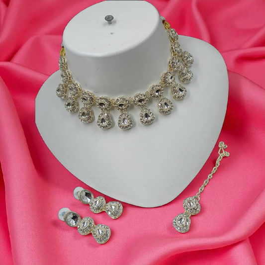 Elegant Choker Jewellery Set - White