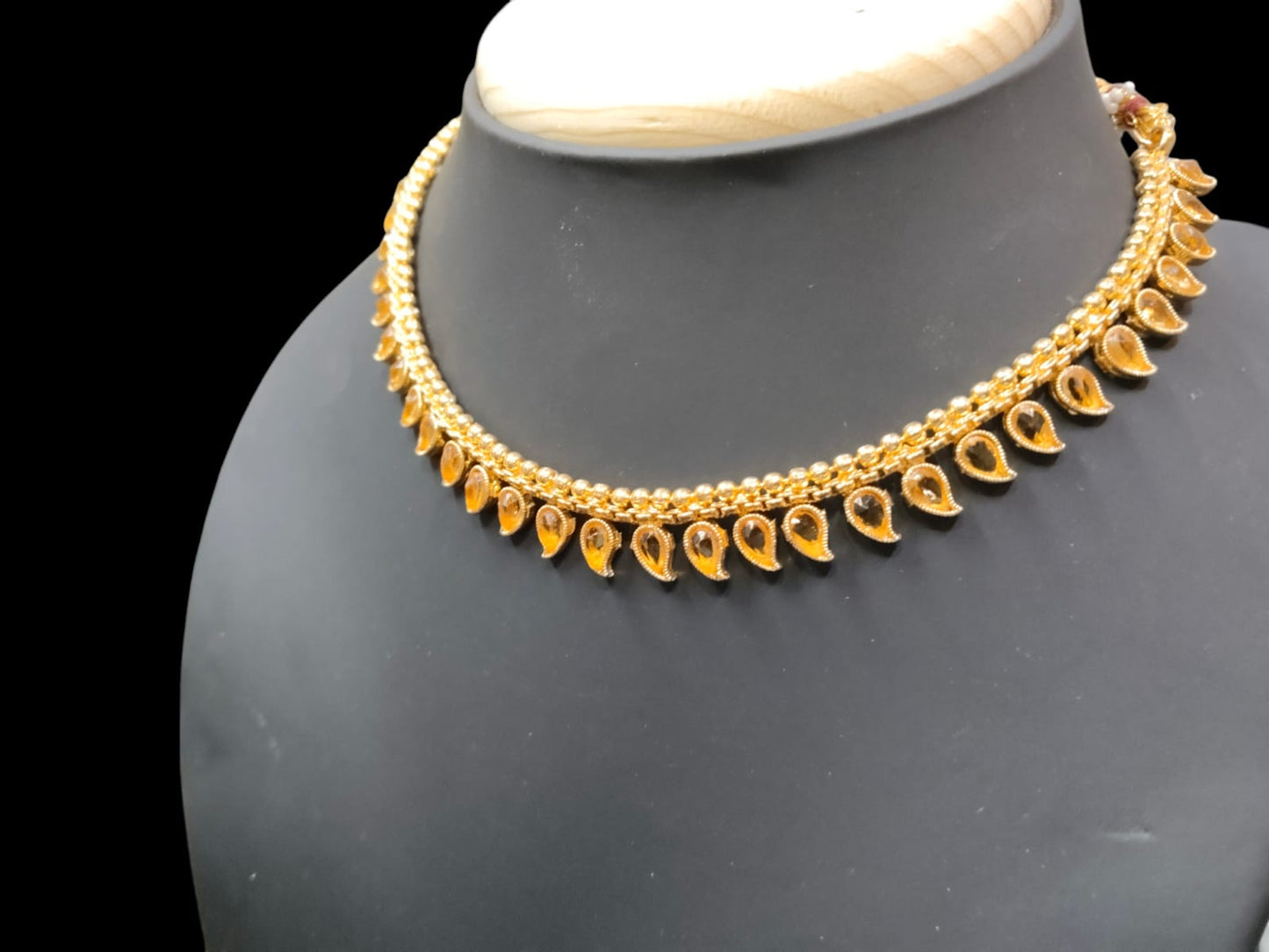 Golden Jewelry Mini Stone