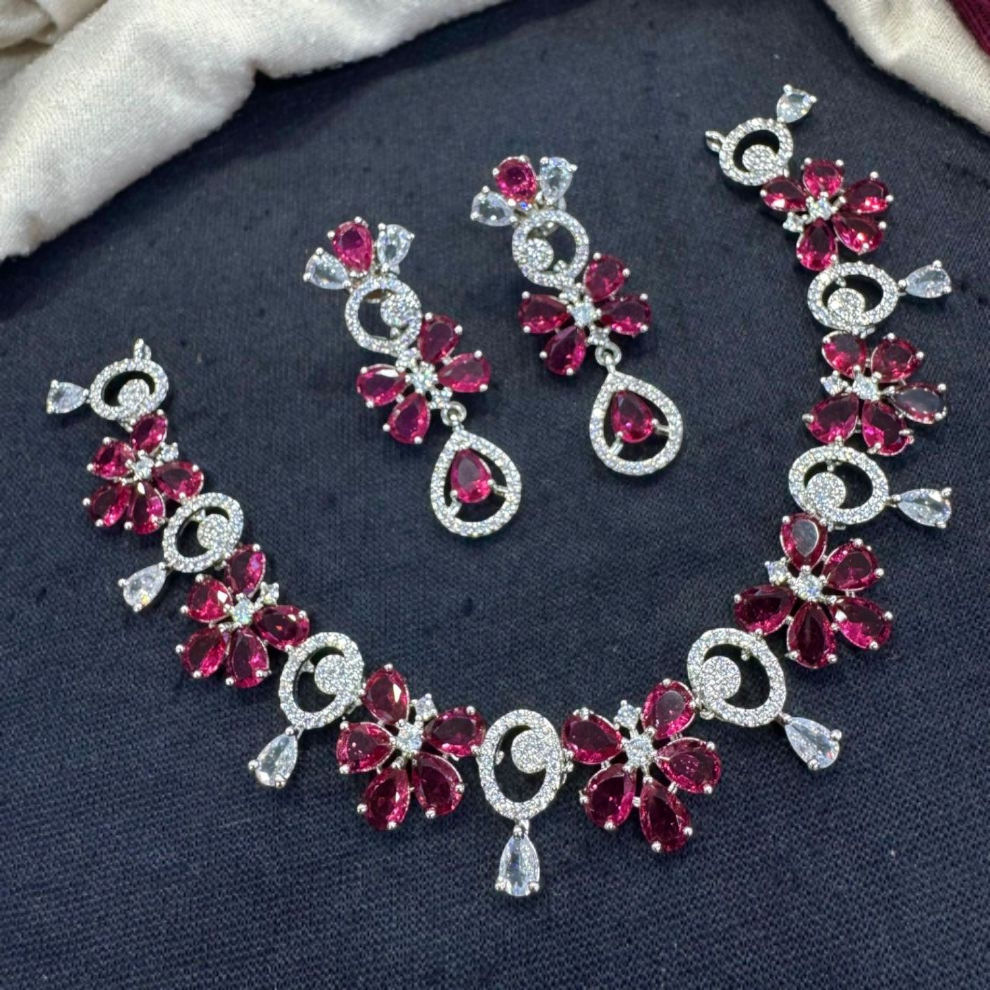 Sparkling Floral AD Necklace Set with Earrings